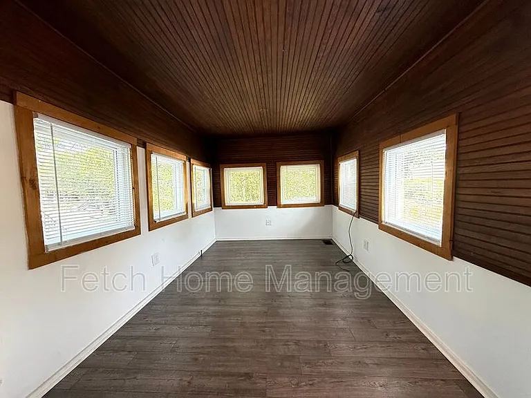 138 Coral St — Photo 14