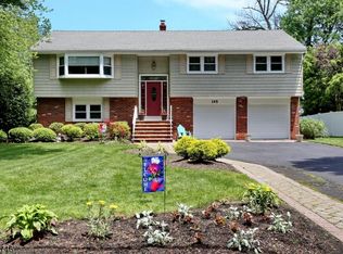 145 Sherwood Dr, Ramsey, NJ 07446
