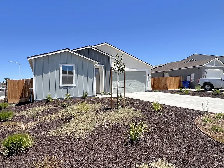 8234 March Violets Ave — Photo 2
