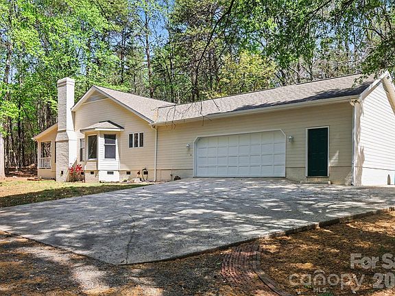 2nd image of 10542 Blair Rd