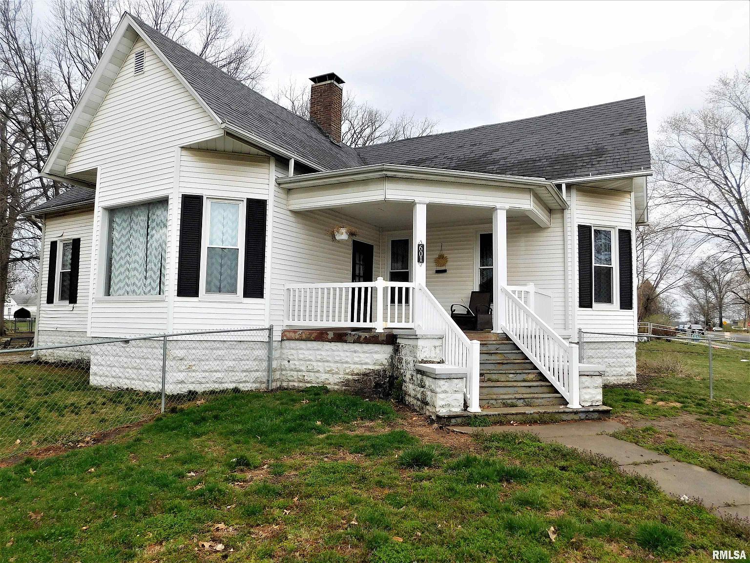 601 Ave, Sandoval, IL 62882 Zillow