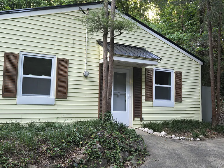 1106 Valley Park Dr — Photo 12