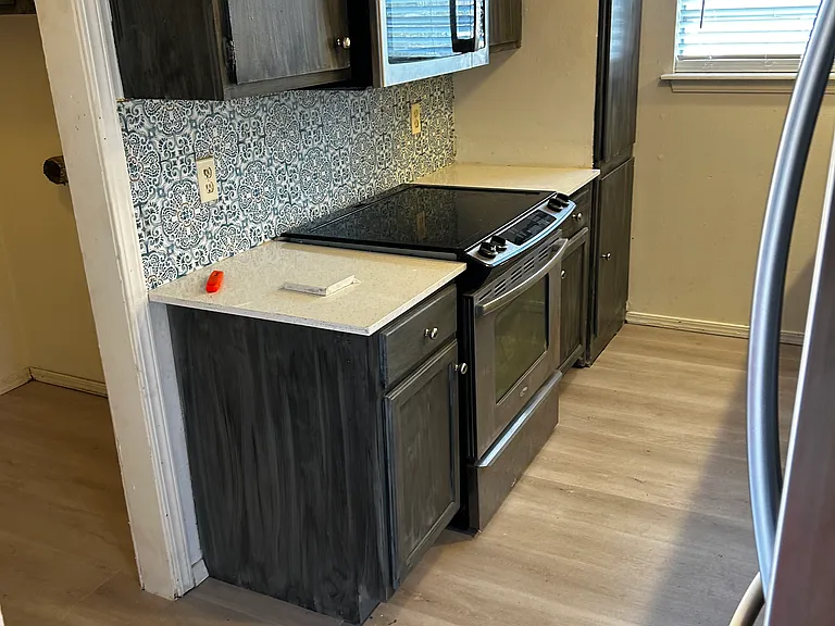 1100 SW 77th Pl — Photo 5