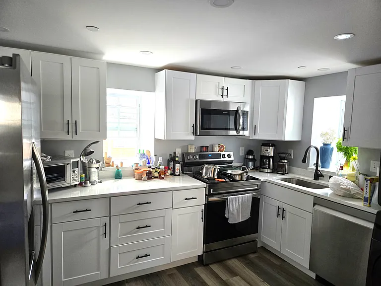 726 Hale St #3 — Photo 4