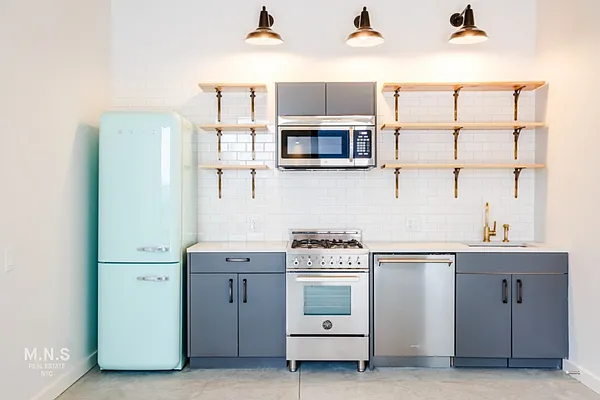 Rented by MNS | media 26