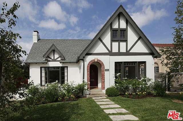 1st image of 207 N Arden Blvd
