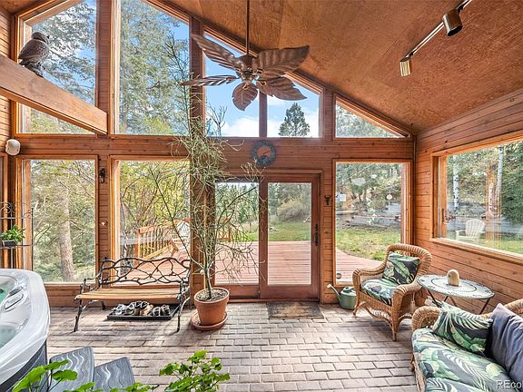 4th image of 27842 Bonanza Drive