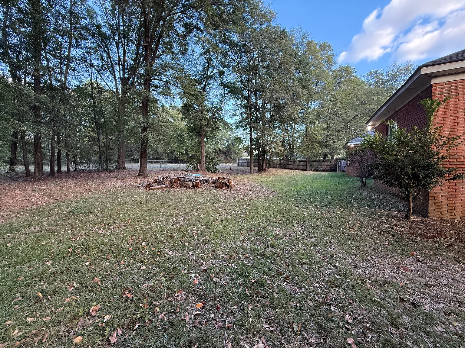 107 Mulberry Ct — Photo 3
