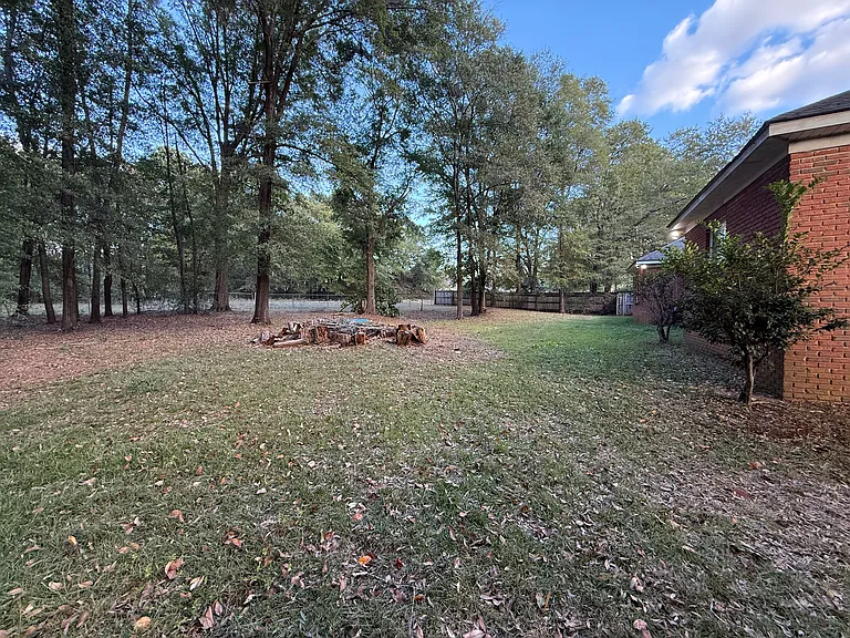107 Mulberry Ct — Photo 3