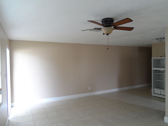 4th image of 92 Woodland Ave APT 1