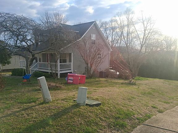 2nd image of 321 Shady Hollow Cir SE