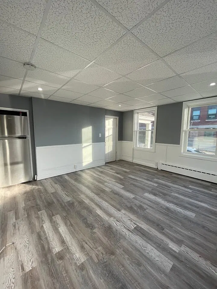 58 Edgemond St - 1w — Photo 1