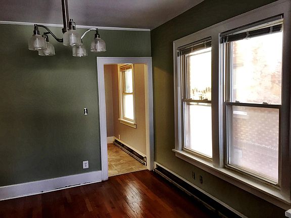 3rd image of 1127 Beaconsfield Ave APT 1N