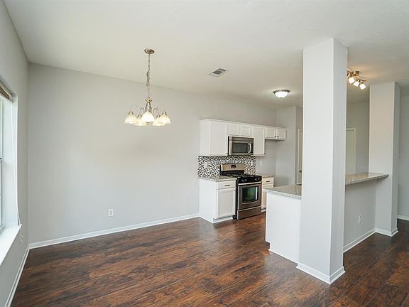 5th image of 7451 River Pines Dr