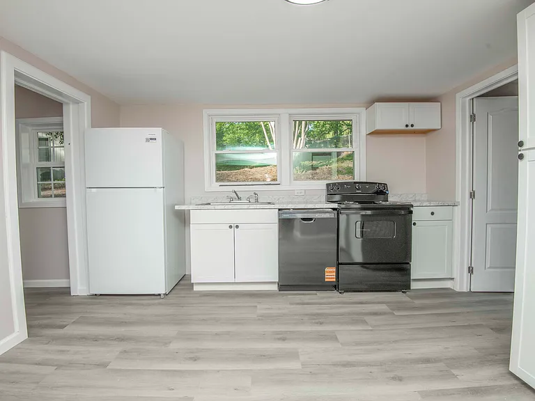 4112 Edington Rd — Photo 10
