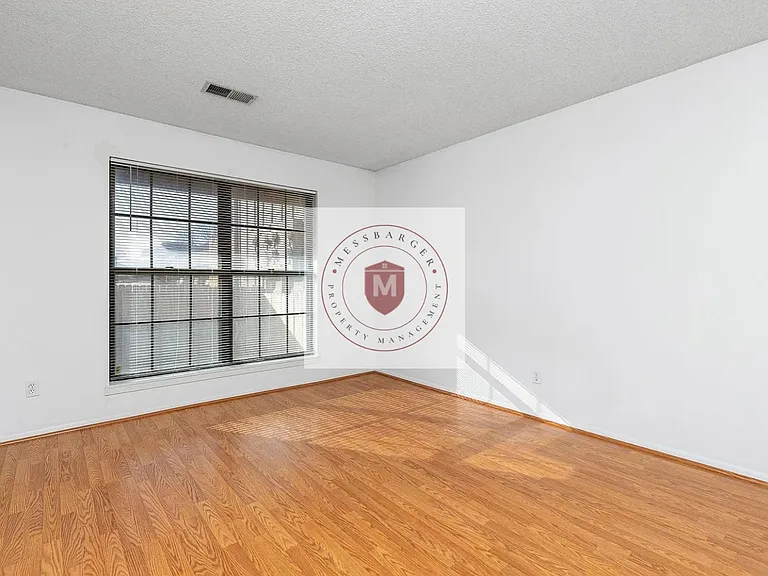 12631 W 110th Ter — Photo 16