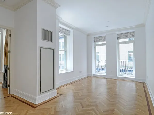 1 Central Park S #702, New York, NY 10019
