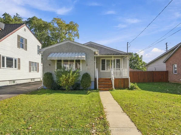 58 Harold Ave, Welland, ON L3B 1J5