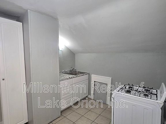 2nd image of 77 E Fairmount Ave #2