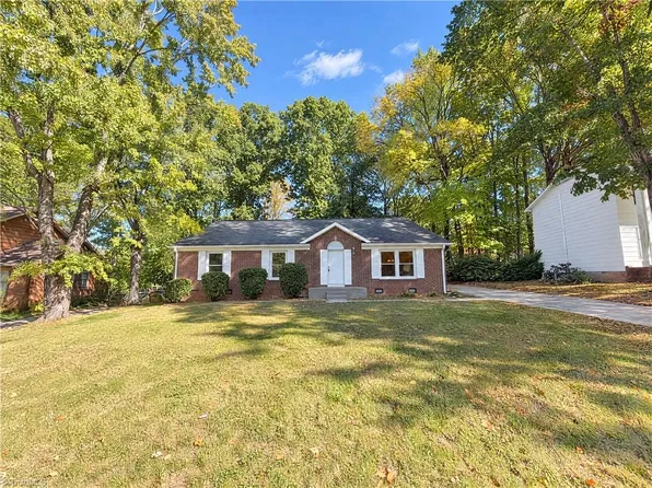 3305 Winchester Dr, Greensboro, NC 27406