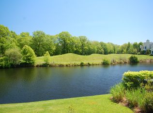 19 Arrowwood Cir, Rye Brook, NY 10573