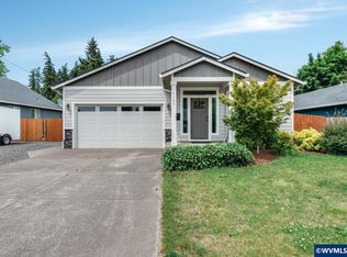 1105 Hardcastle Ave, Woodburn, OR 97071