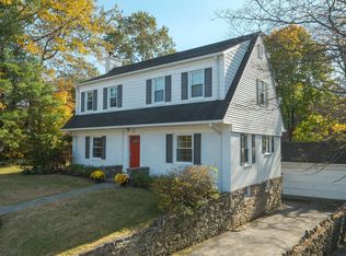 1 Wellyn Rd, Yonkers, NY 10708