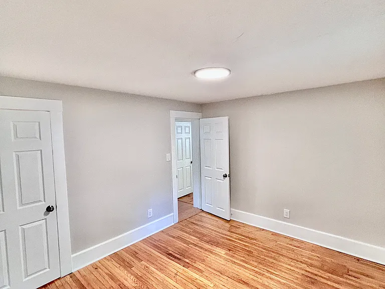 10 Franklin St #1 — Photo 7