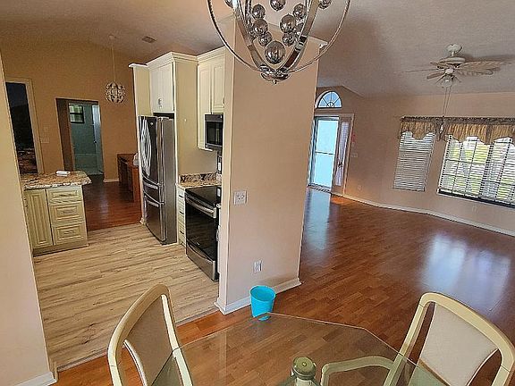 4th image of 3071 SE Galt Circle