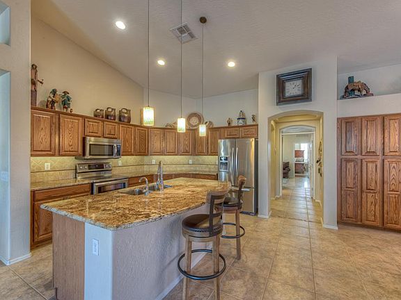 3rd image of 4422 E Zenith Ln