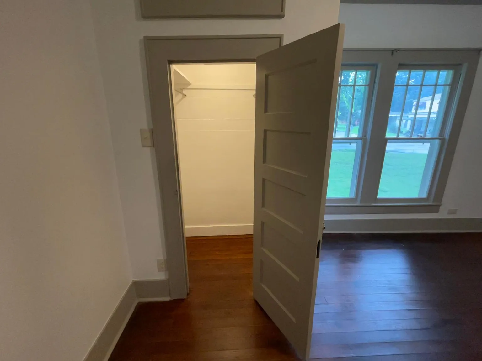 2 bed, 1076 sqft, $1,100 — Photo 2