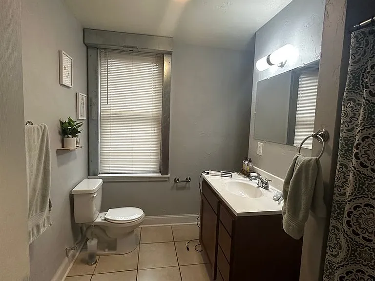 1021 E Carson St — Photo 52