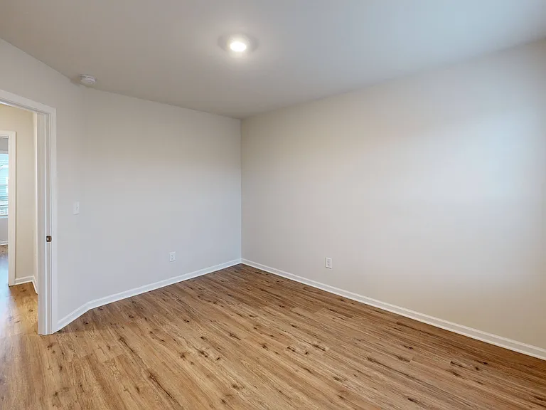 Westmoreland Estates — Photo 36