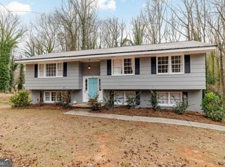 395 Roberts Rd, Athens, GA 30606