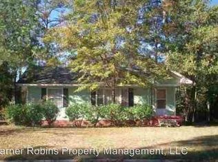 206 Thomas Blvd, Warner Robins, GA 31093