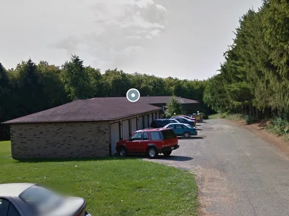 1604 Green Valley Dr #8, Janesville, WI 53546