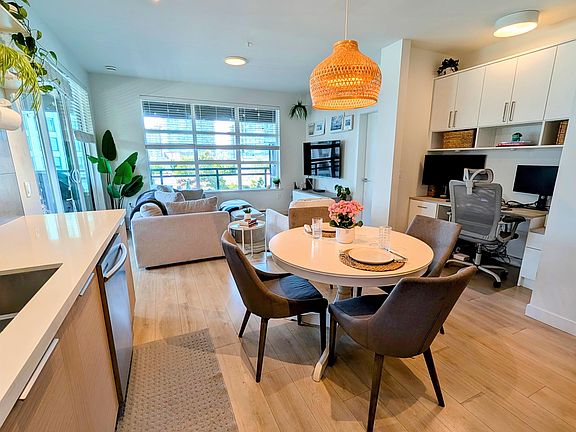 5th image of 603 Regan Ave #409