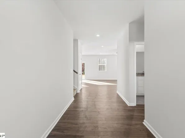 1129 Berry Patch Dr, Lyman, SC 29365