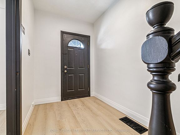 4th image of 83 Barnesdale Ave N
