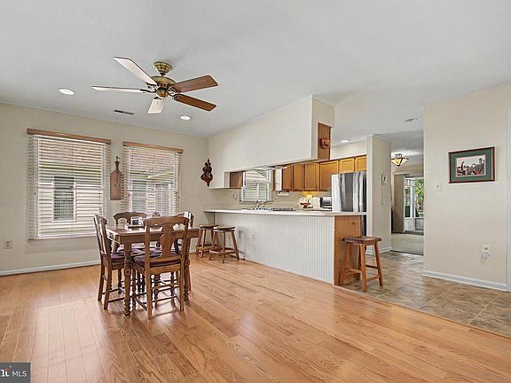 2nd image of 847 Rudder Way
