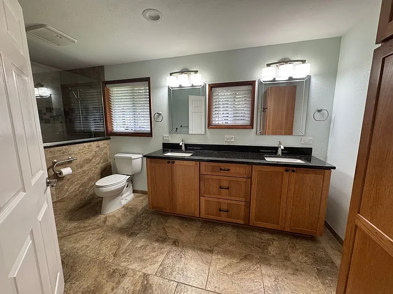 15928 N Umpqua Hwy — Photo 30