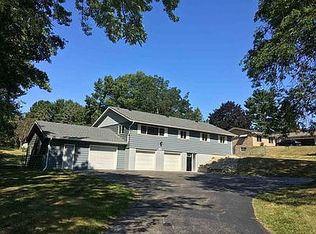 2312 Pioneer Dr, Jackson, MI