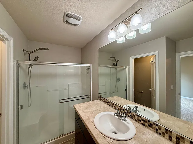17222 SW 120th Pl — Photo 5