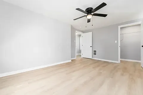 271 S Terrace Ave — Photo 17