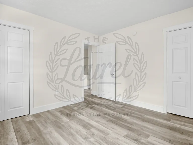 The Laurel — Photo 14