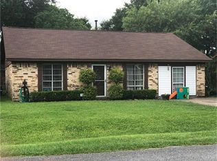 712 E Murray St, Angleton, TX 77515