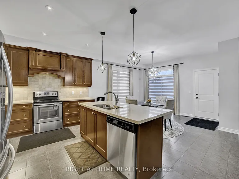 288 Raymond Rd — Photo 18