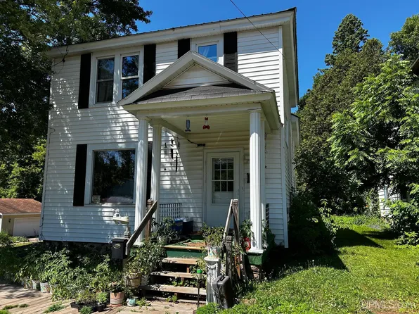 152 W Pewabic Street, Ironwood, MI 49938