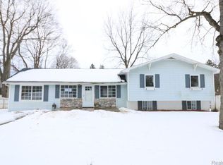 102 4th St, Yale, MI 48097