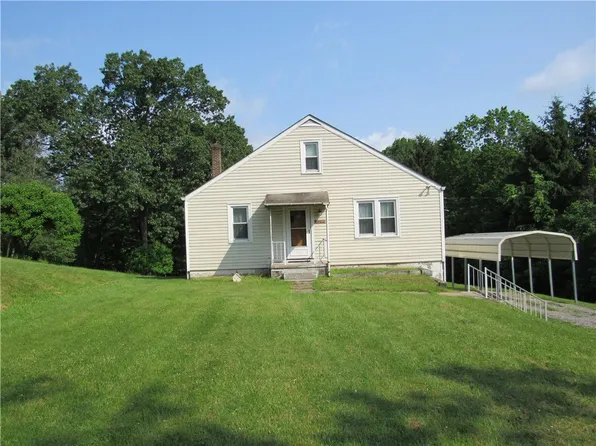 1764 Rose St, Lower Burrell, PA 15068
